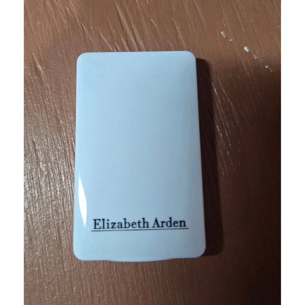 Elizabeth Arden Let There Be Light Radiant Skin Compact SPF 15 Mini .05oz 1.4g